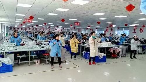 服裝廠廠長(zhǎng)帶大家一起瘋,社會(huì)很單純復(fù)雜的是人心,c位都已經(jīng)出道了