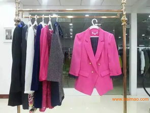 品牌折扣女裝 服裝廠家批發(fā)與尾貨直銷(xiāo)的市場(chǎng)機(jī)遇
